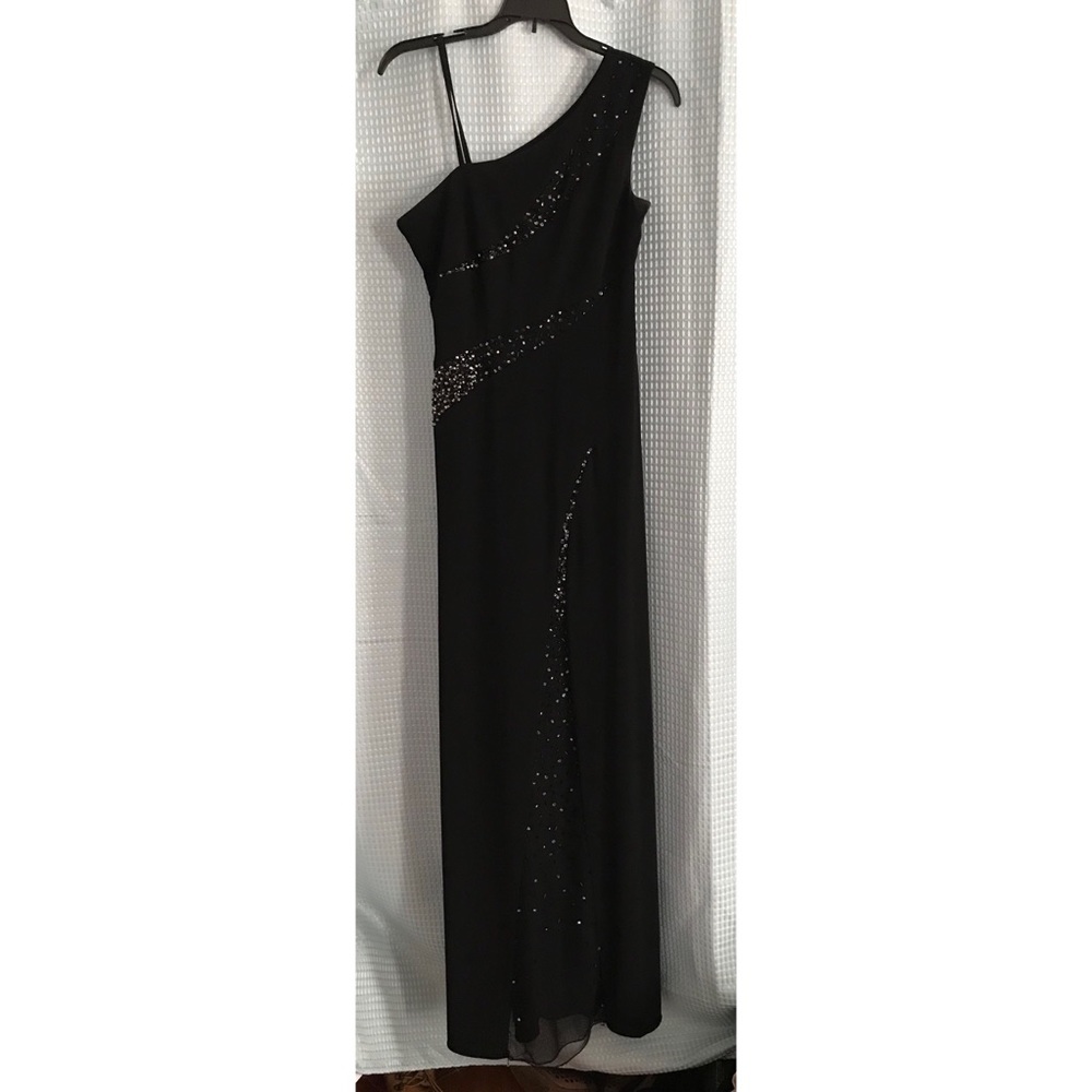 Calvin Klein black one shoulder gown